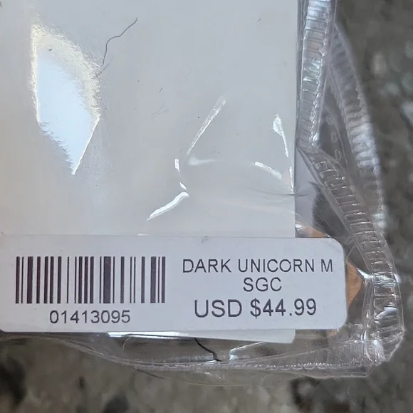 Midnight unicorn costume - Picture 3 of 4